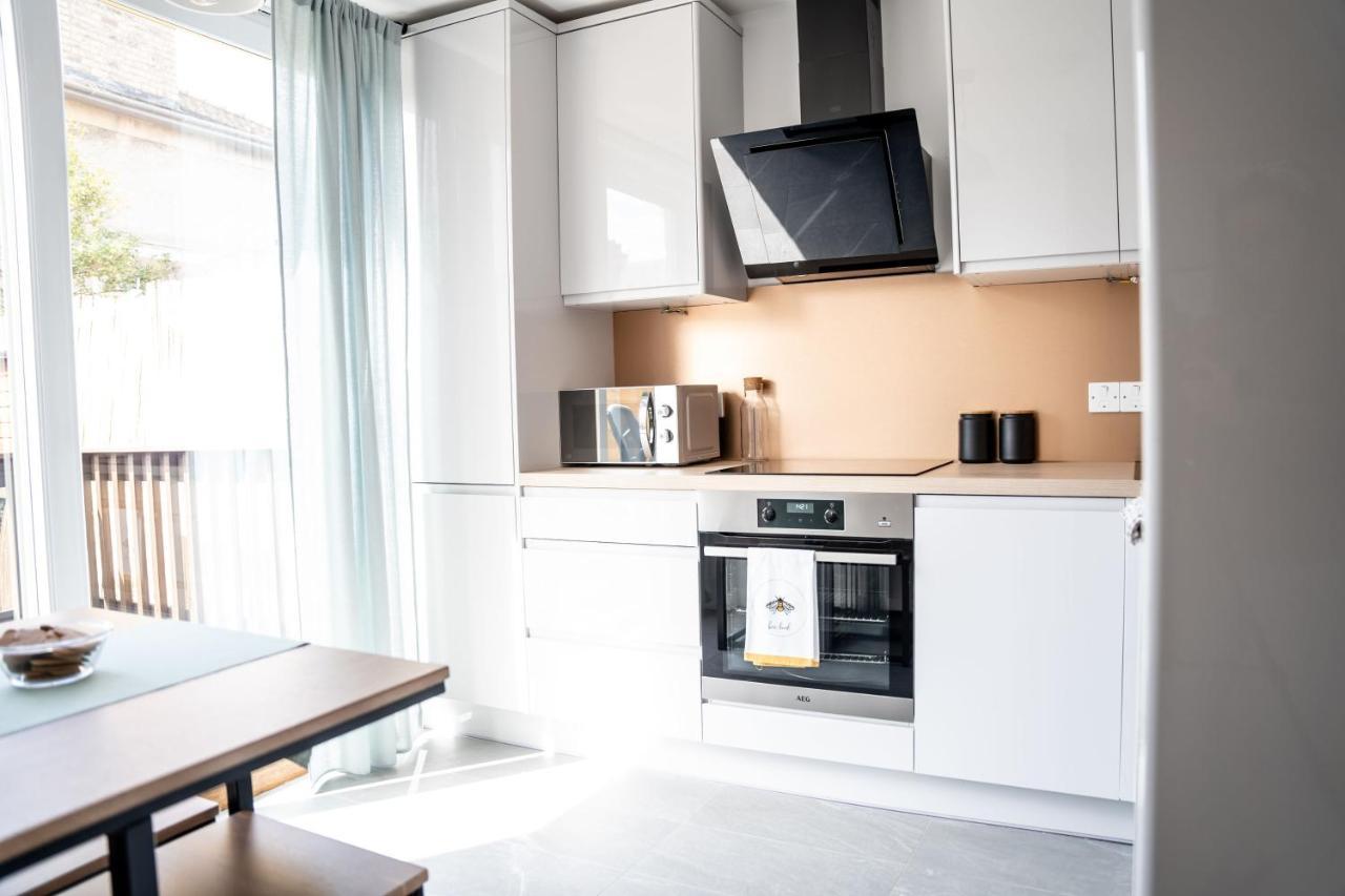Luxurious Two Bedroom Apartment With Private Parking Perth Buitenkant foto