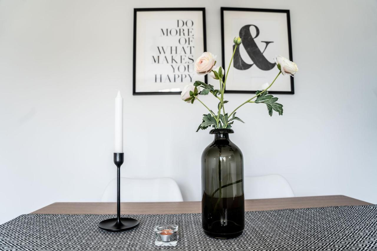 Luxurious Two Bedroom Apartment With Private Parking Perth Buitenkant foto
